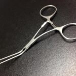 Doctor leaves artery clamps in patient’s stomach