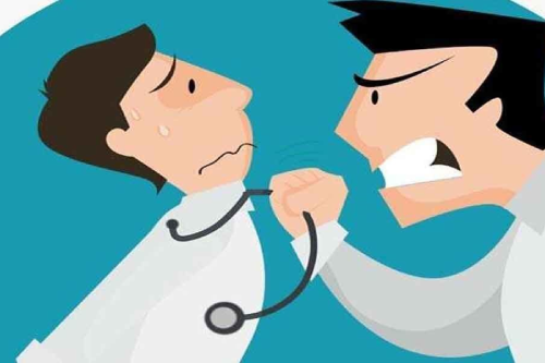 Cardiologist suffers heart attack